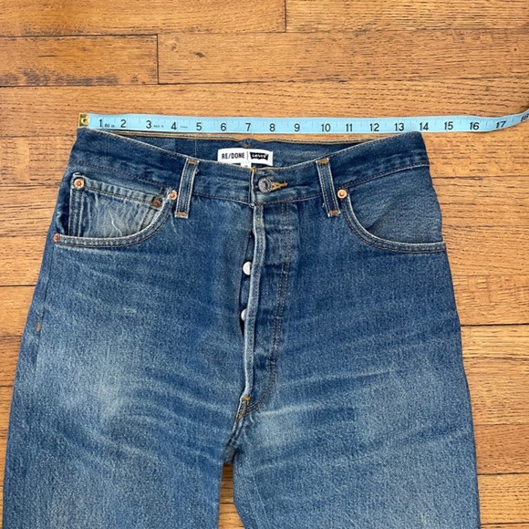 Re/done Levi's Size 27 Retro Flare High Rise Med Wash Jeans Size 27 - Picture 7 of 11